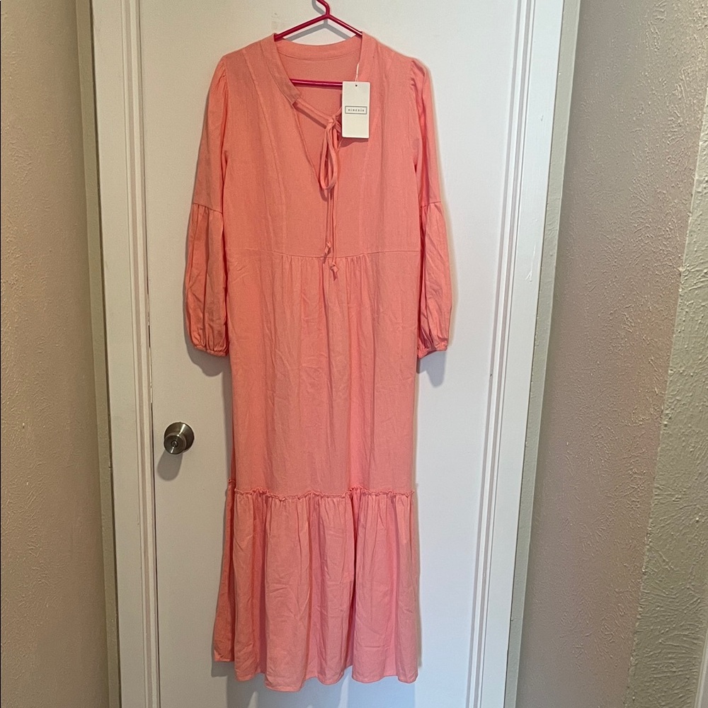 NWT ninexis Peach Midi Dress, Size medium